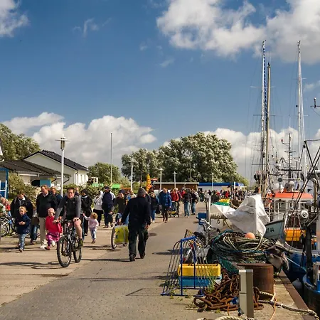 - Hiddensee 1 * Neuendorf (Hiddensee)