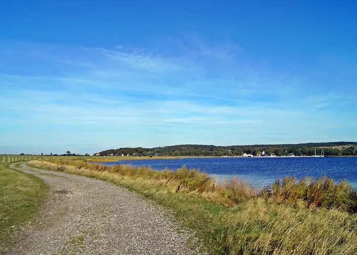 - Hiddensee 1 Neuendorf (Hiddensee)